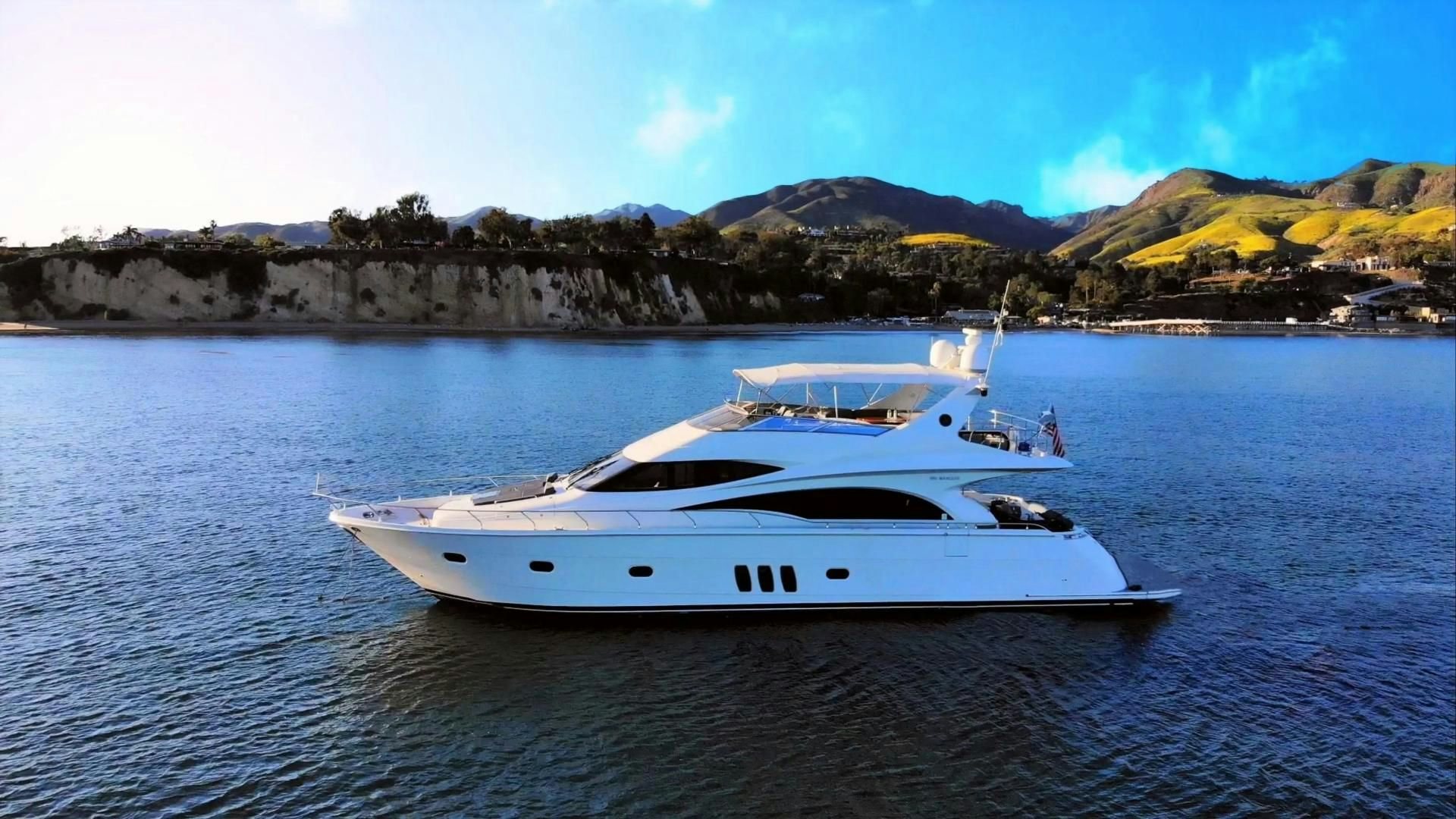 Marquis Flybridge 75